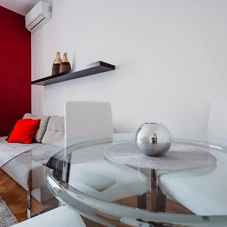 4seasons﻿ Cracow Aparthotel 3*