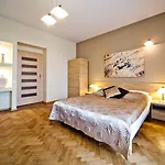 4seasons﻿ Cracow Apartahotel 4*