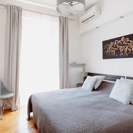 4seasons﻿ Cracow Apartahotel