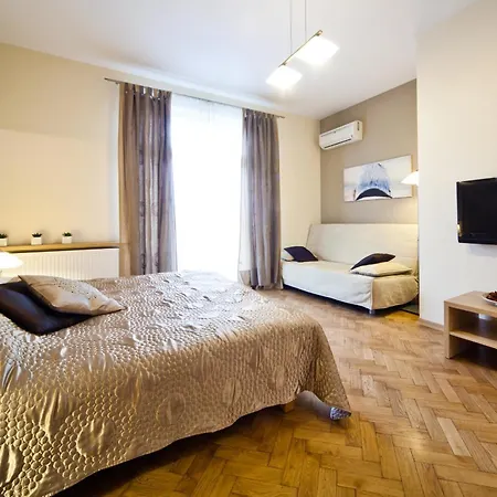 Aparthotel 4seasons﻿ Cracow 3*