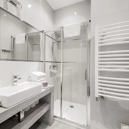 4seasons﻿ Cracow Aparthotel 4*
